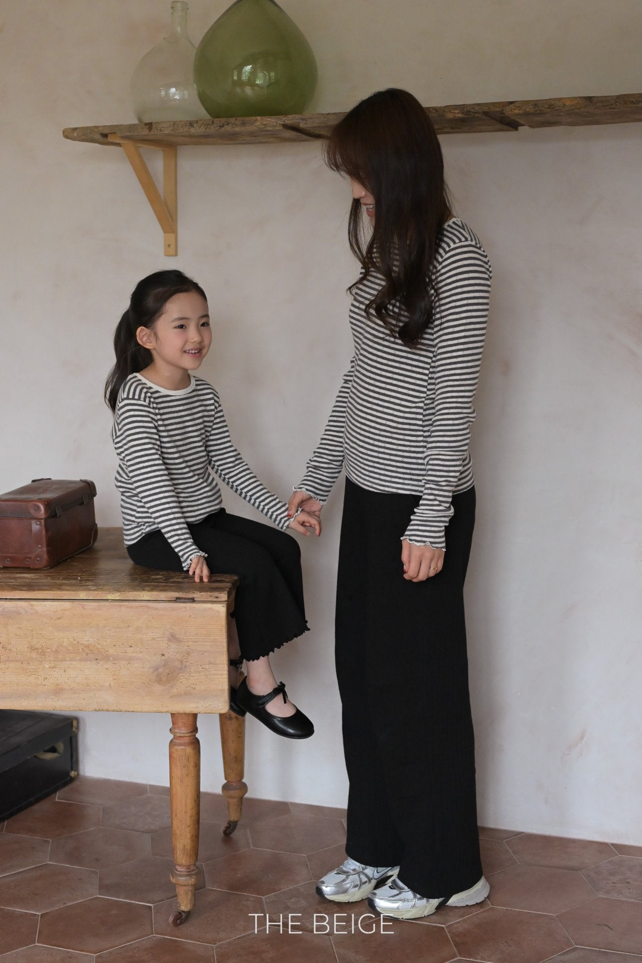 ［The beige］Mellow flare pants