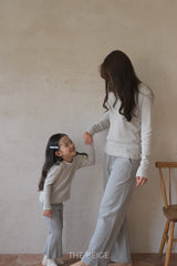 ［The beige］Mellow flare pants