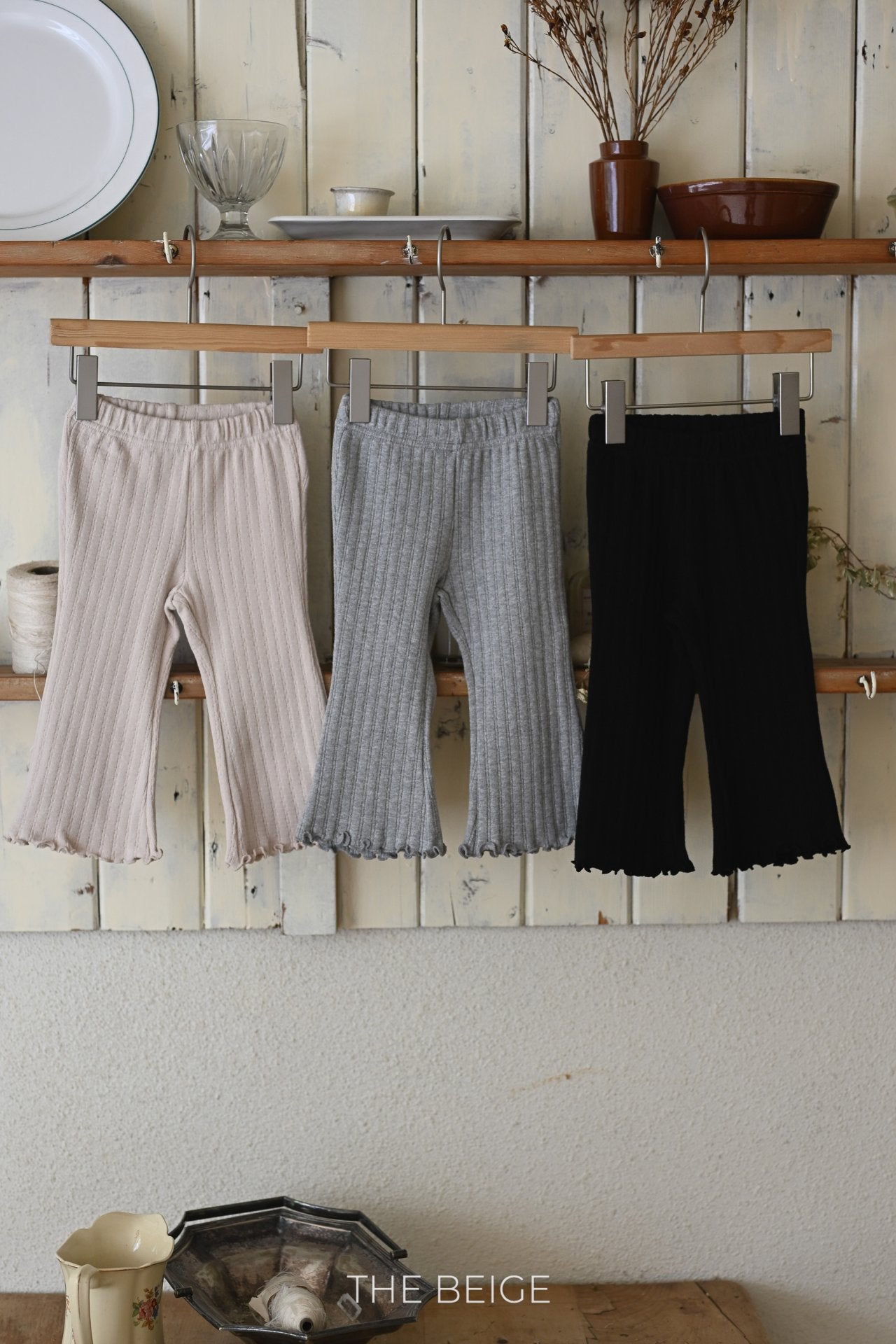 ［The beige］Mellow flare pants