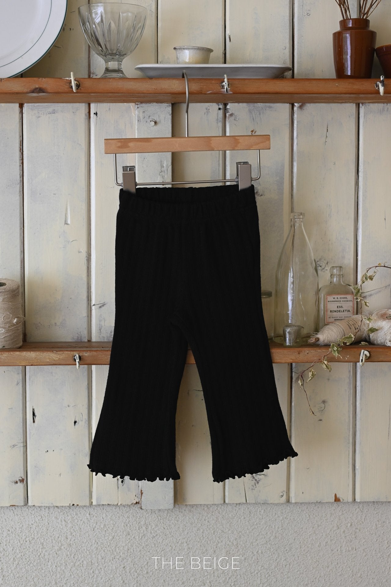 ［The beige］Mellow flare pants
