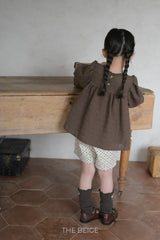 ［The beige］Retro short pants