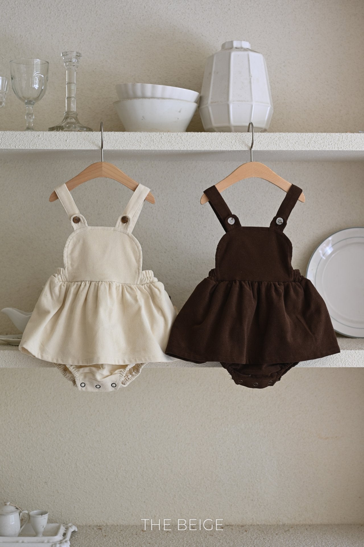 ［The beige］Corduroy suspender suit