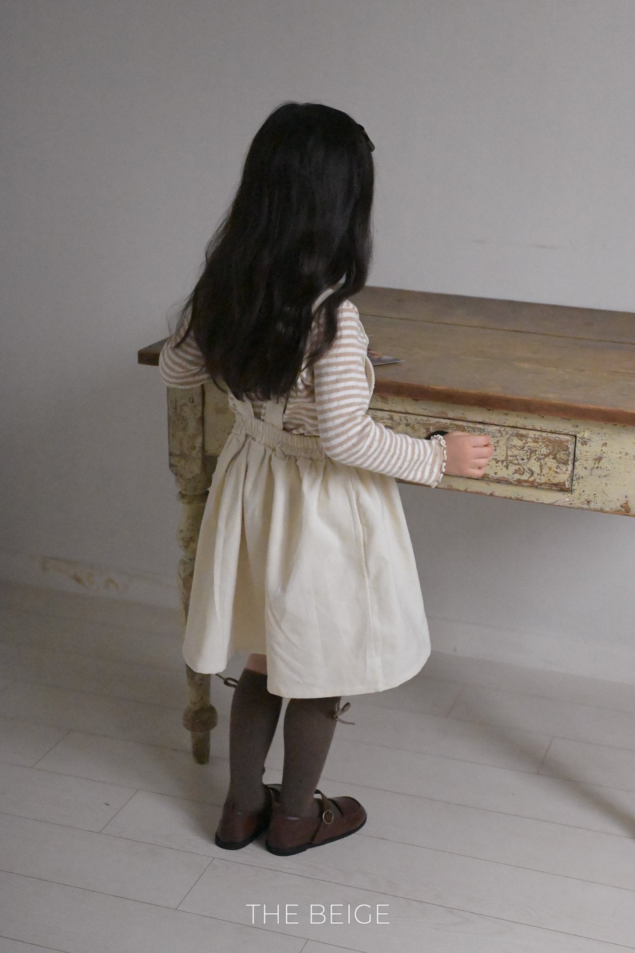 ［The beige］Corduroy suspender one-piece