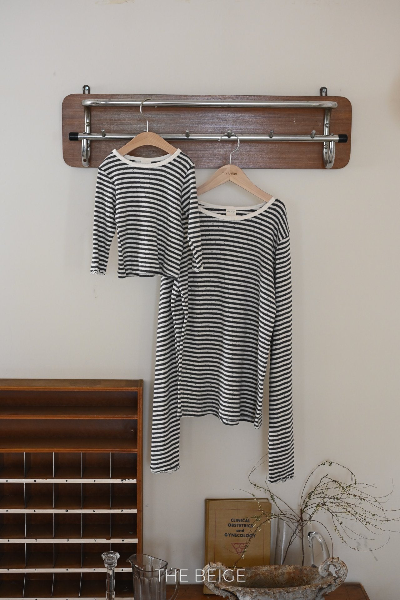 ［The beige］Stripe eyelet tee (adult)
