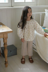 ［The beige］Flower shirring blouse
