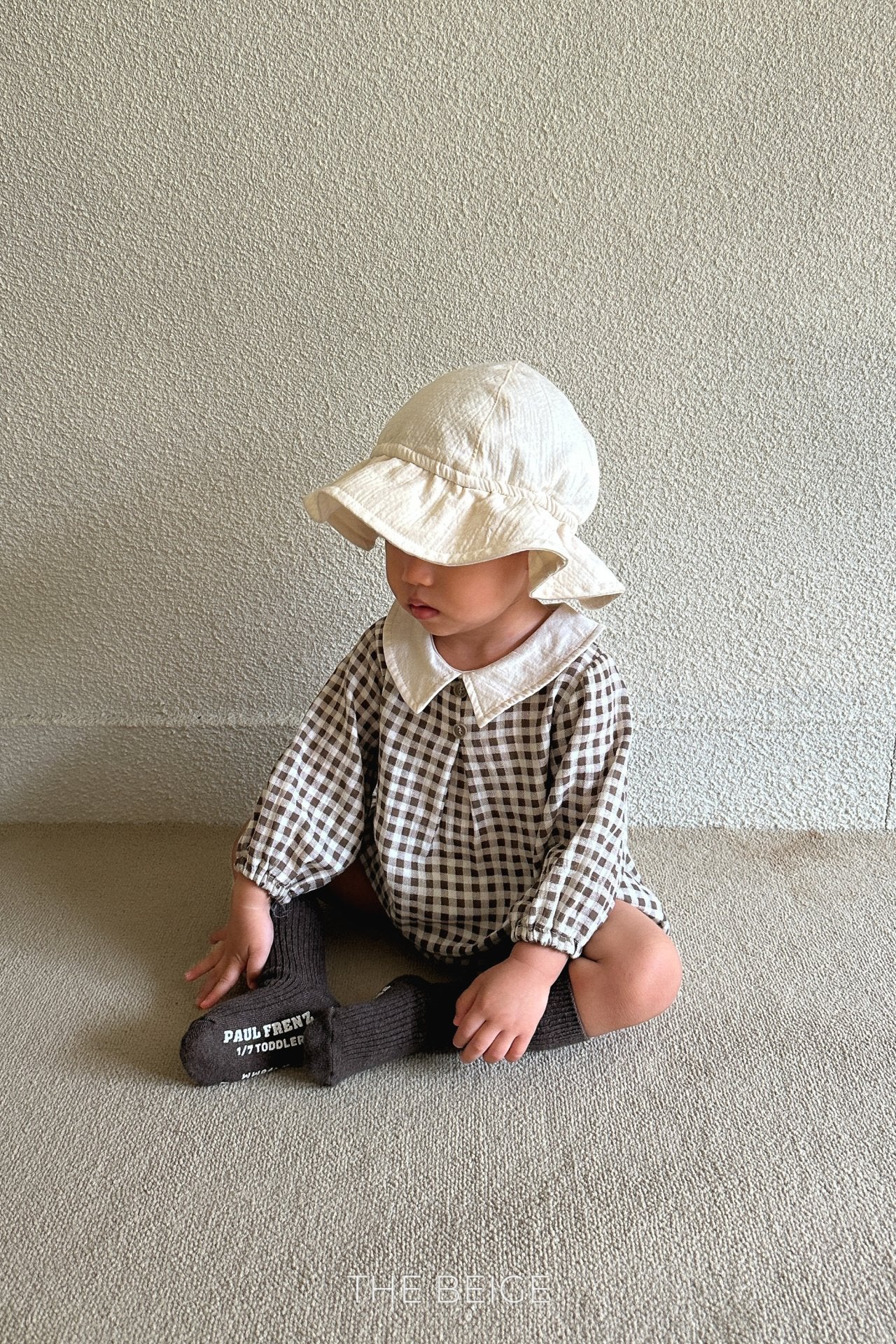 ［The beige］Petit collar rompers