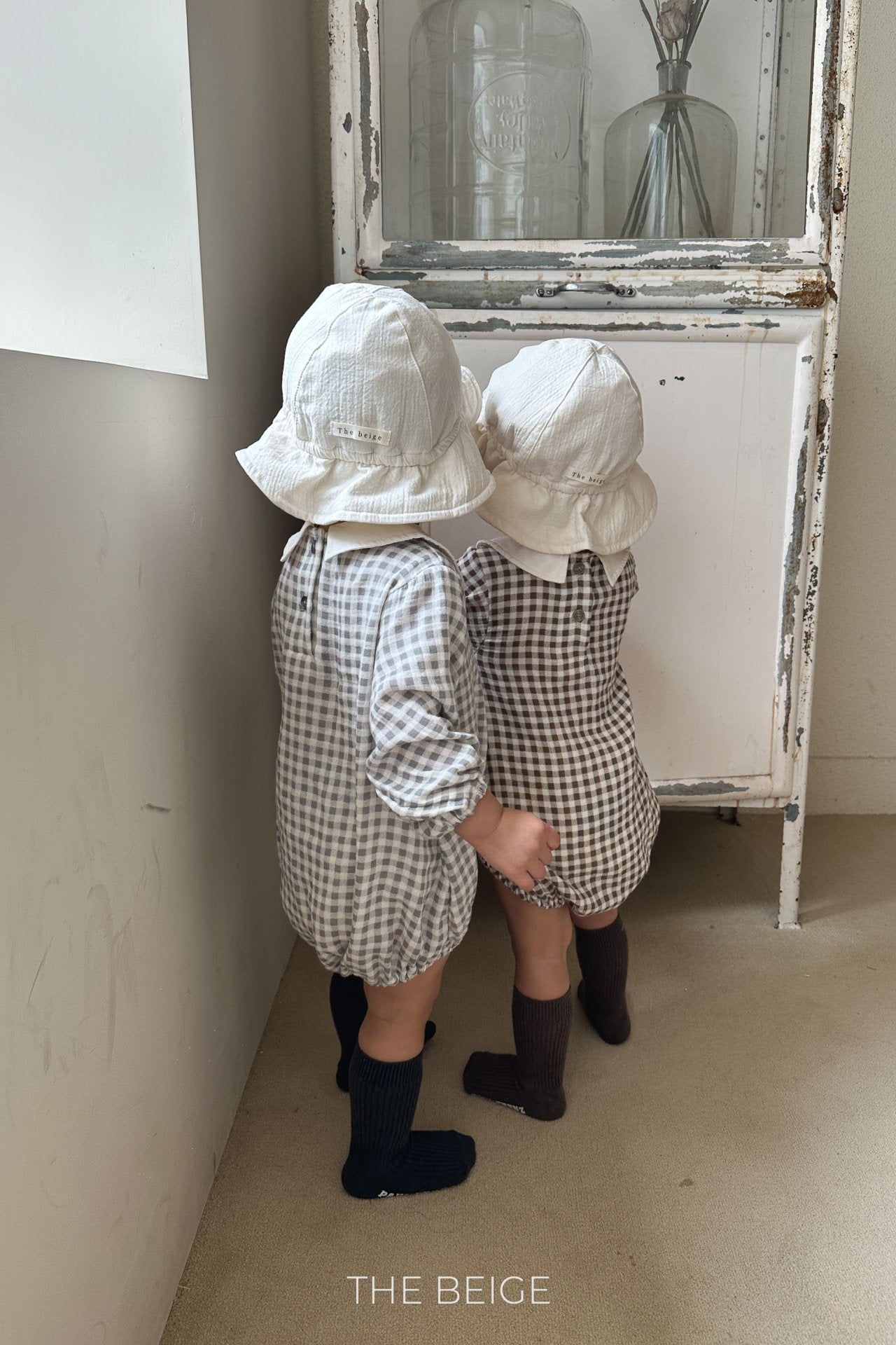 ［The beige］Petit collar rompers