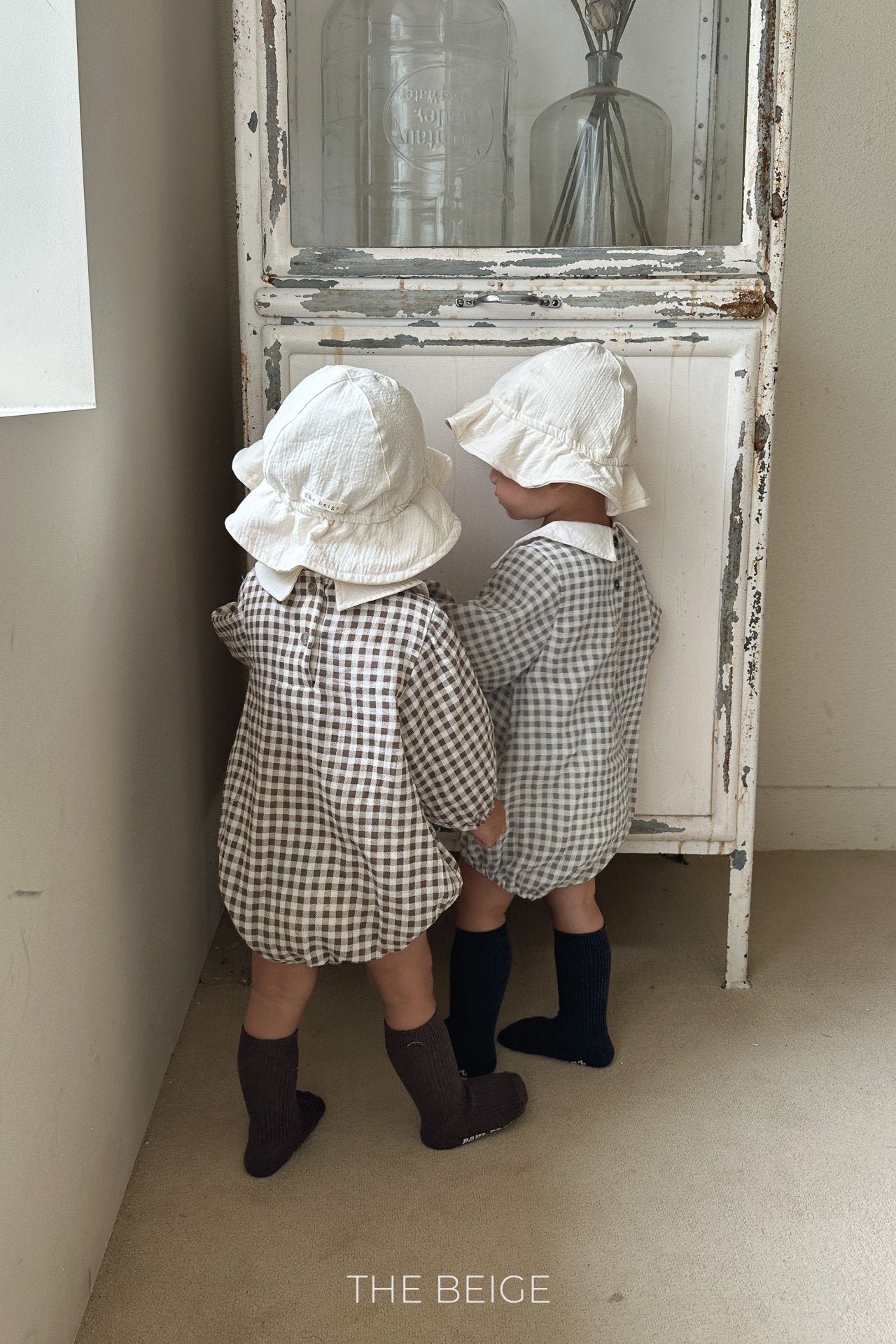 ［The beige］Petit collar rompers
