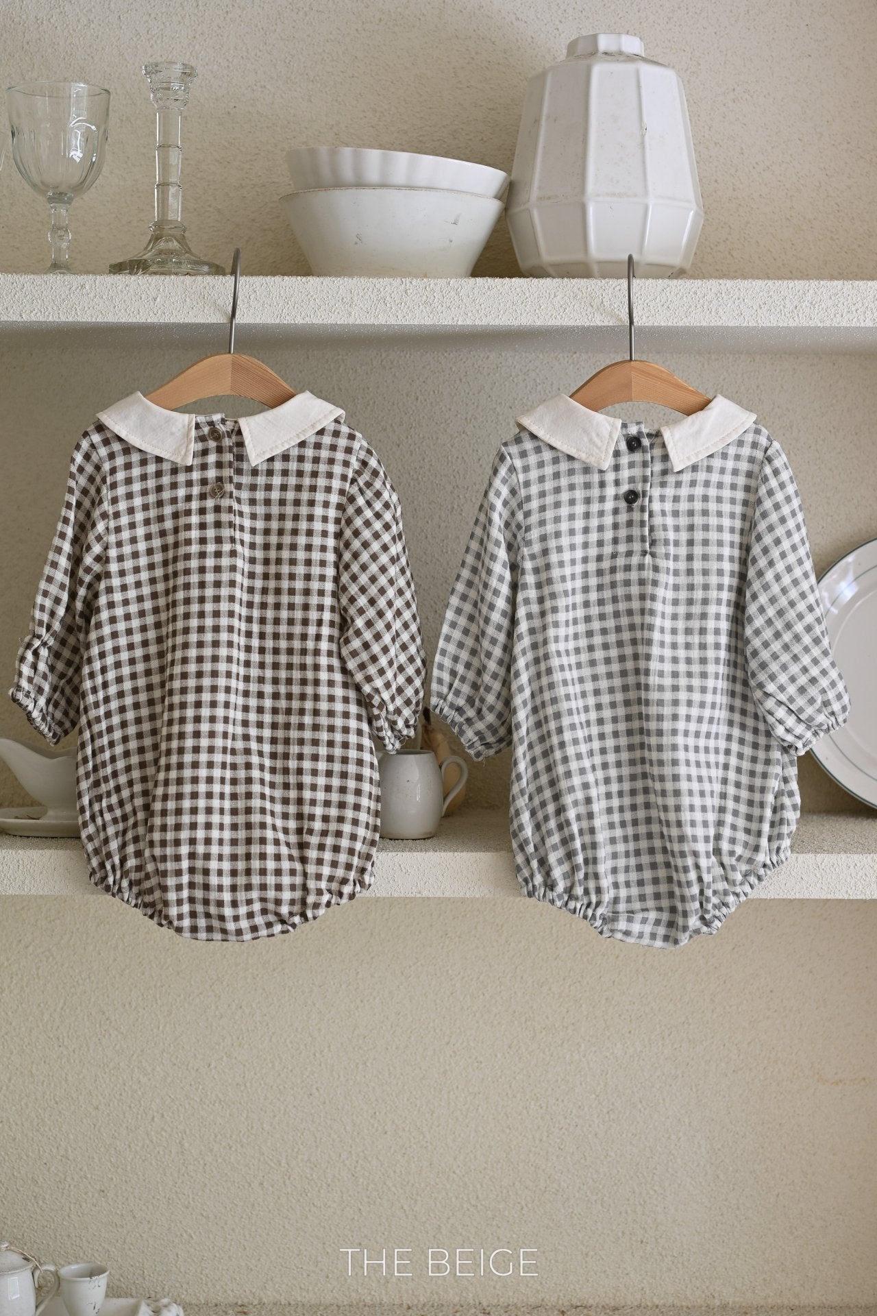 ［The beige］Petit collar rompers