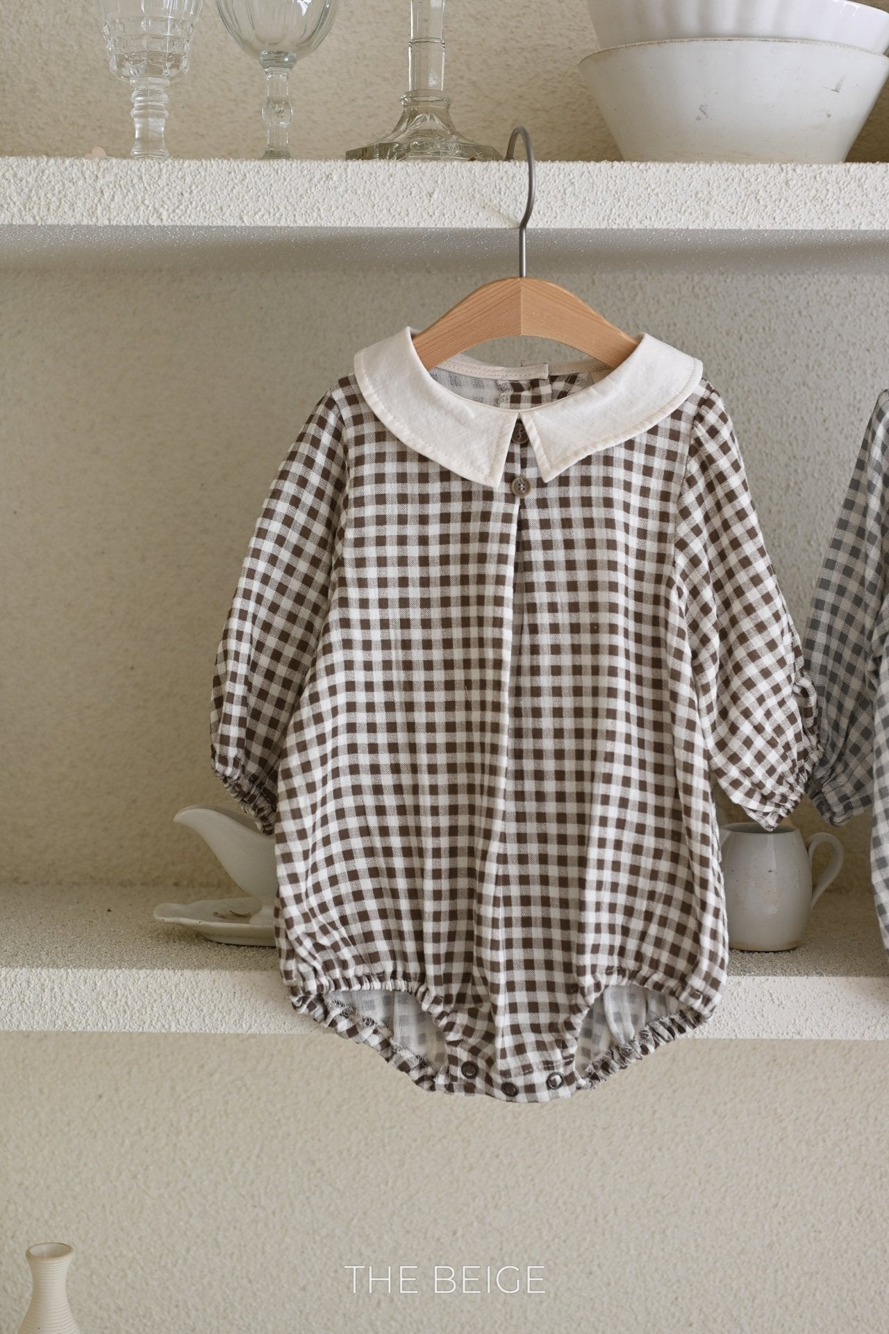 ［The beige］Petit collar rompers