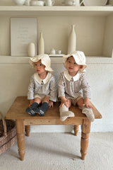 ［The beige］Petit collar shirt