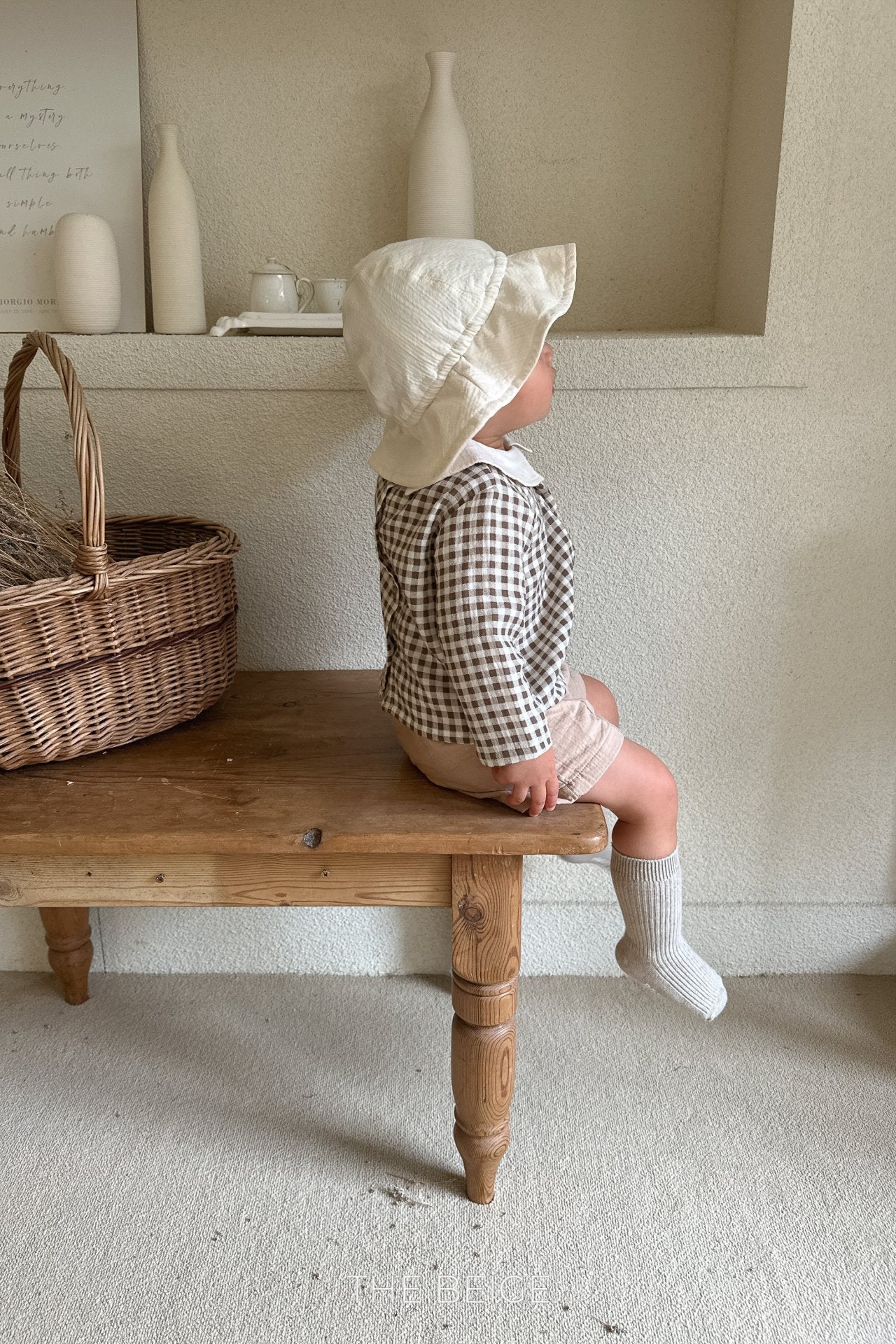 ［The beige］Petit collar shirt