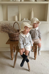 ［The beige］Petit collar shirt