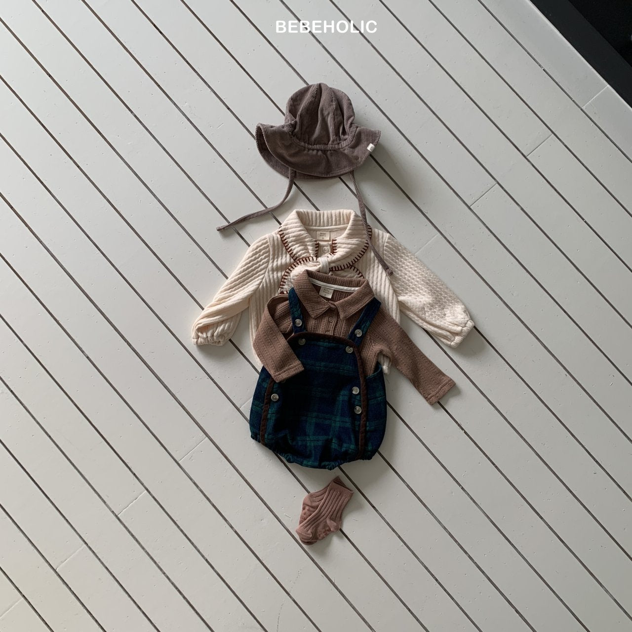 ［bebe holic］Check salopette suit