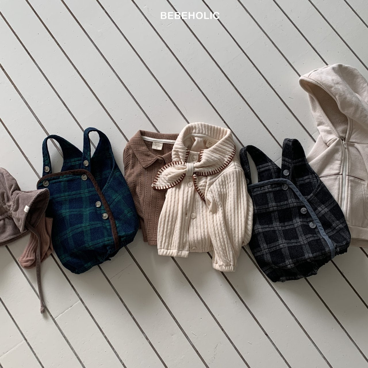 ［bebe holic］Check salopette suit