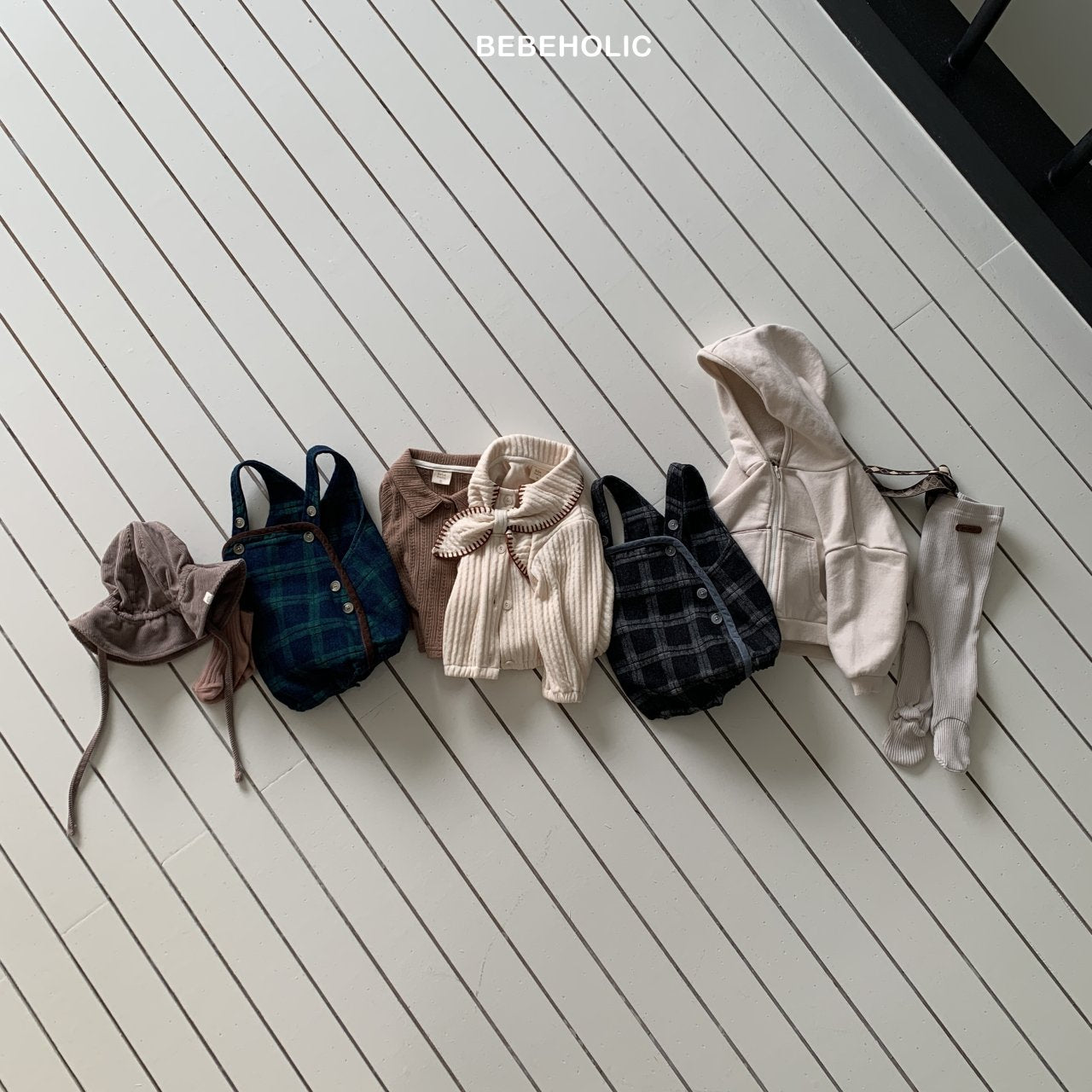 ［bebe holic］Check salopette suit