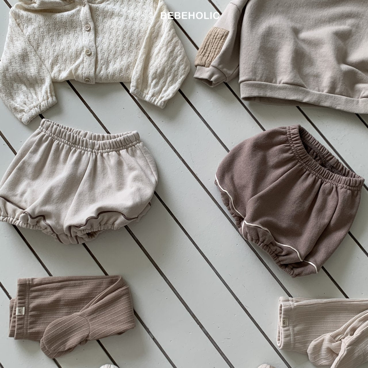 ［bebe holic］Line bloomers