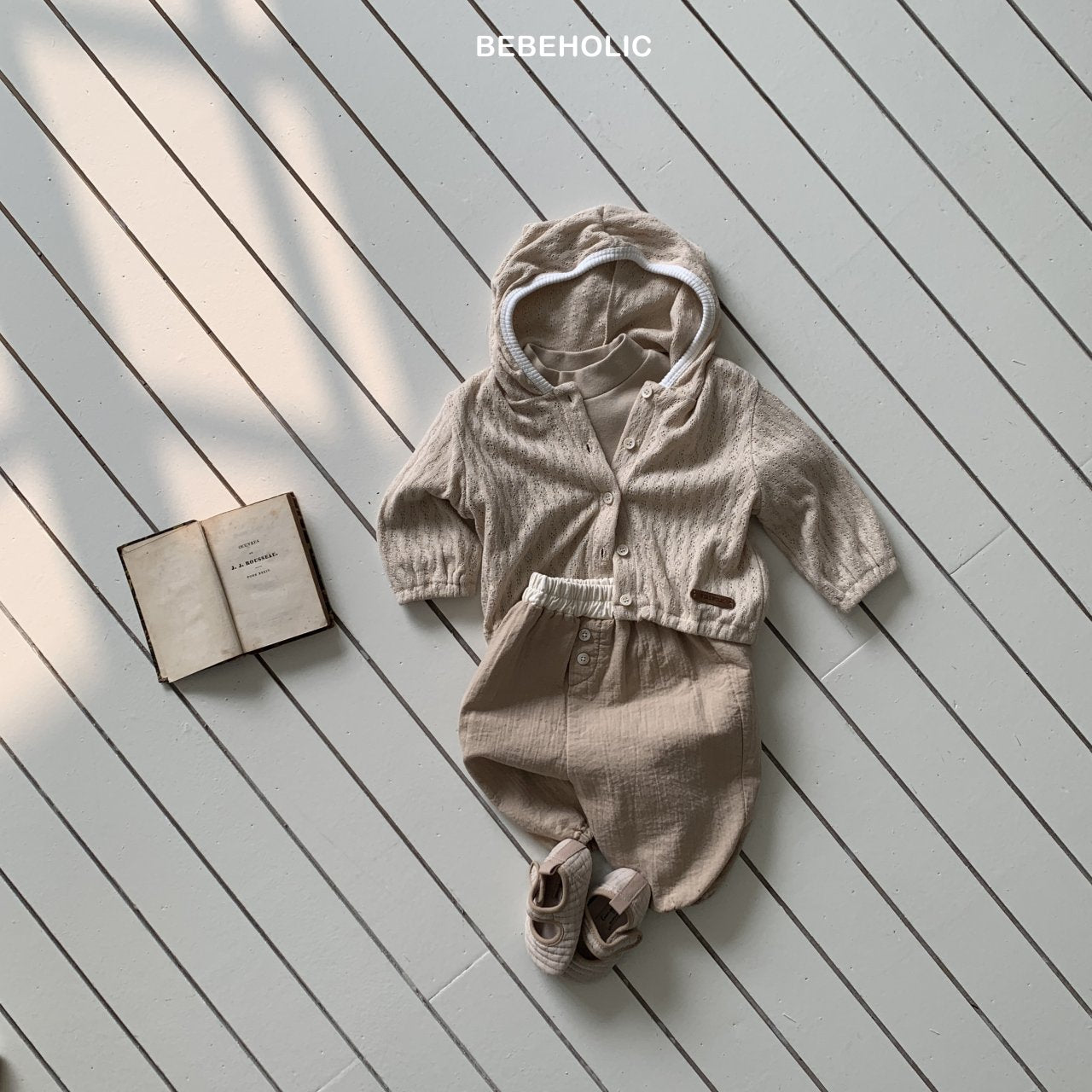 ［bebe holic］Sage eyelet hoodie