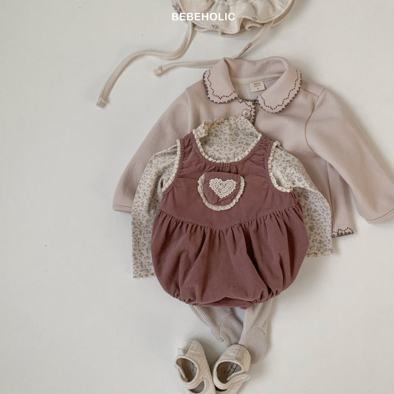 ［bebe holic］Bella heart corduroy rompers
