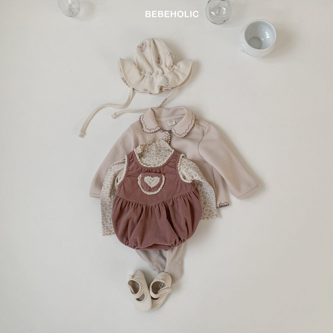 ［bebe holic］Bella heart corduroy rompers