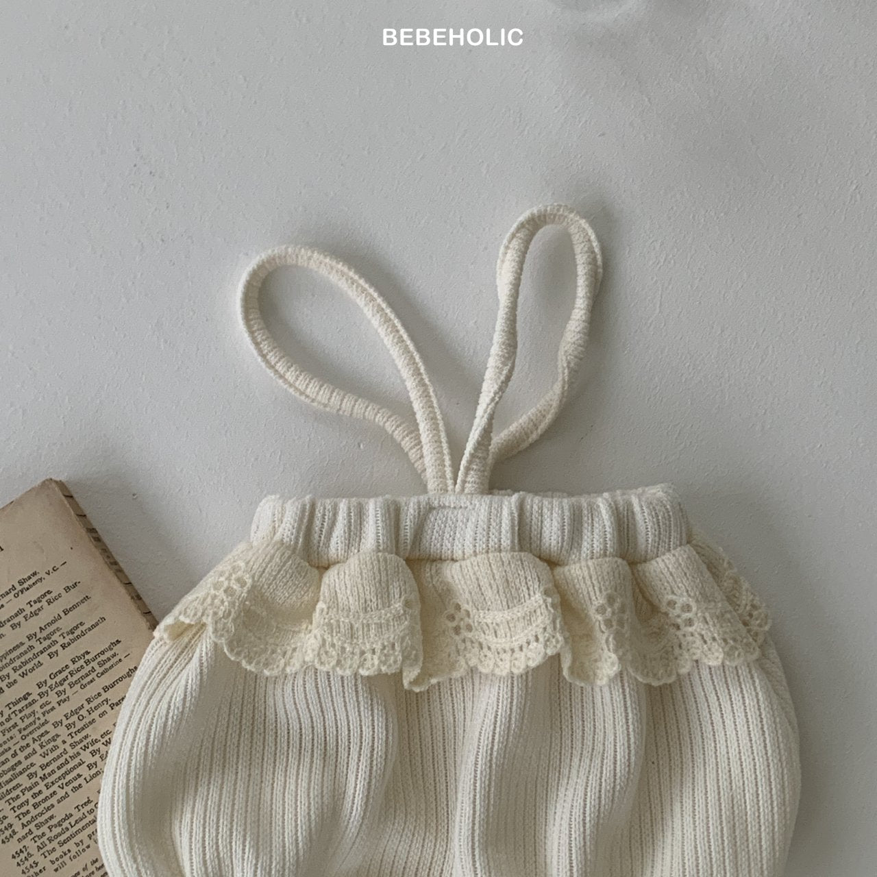 ［bebe holic］Pompon lace suspender bloomer
