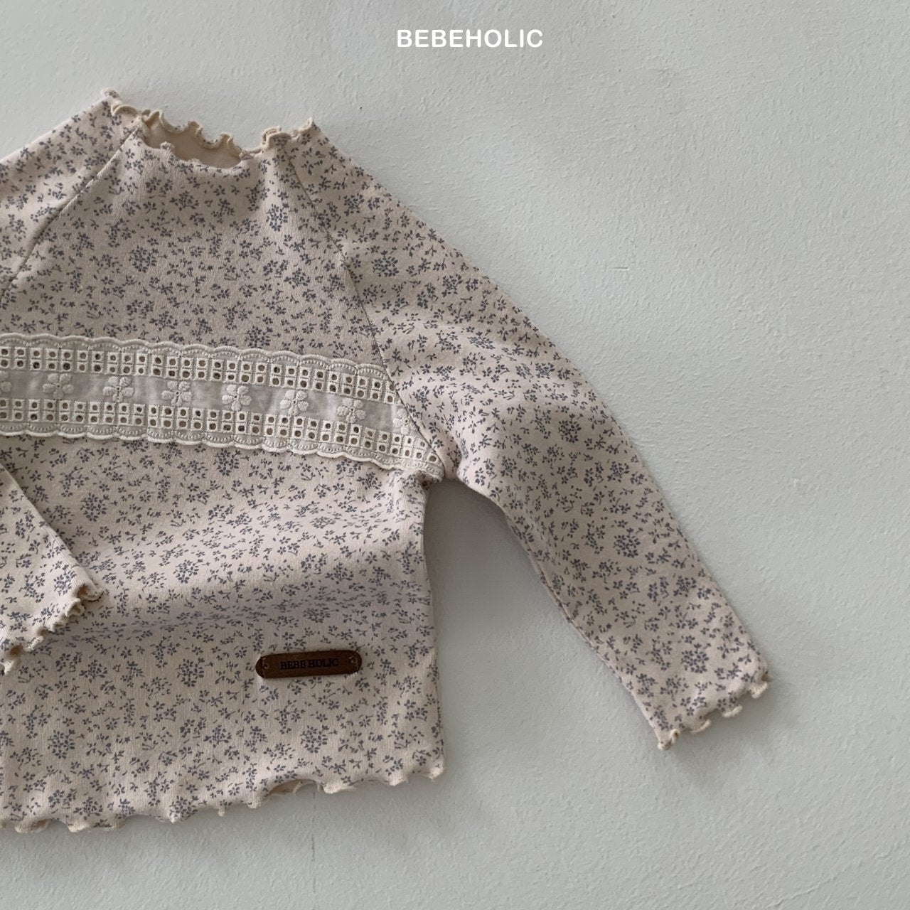 ［bebe holic］Flora lace tee