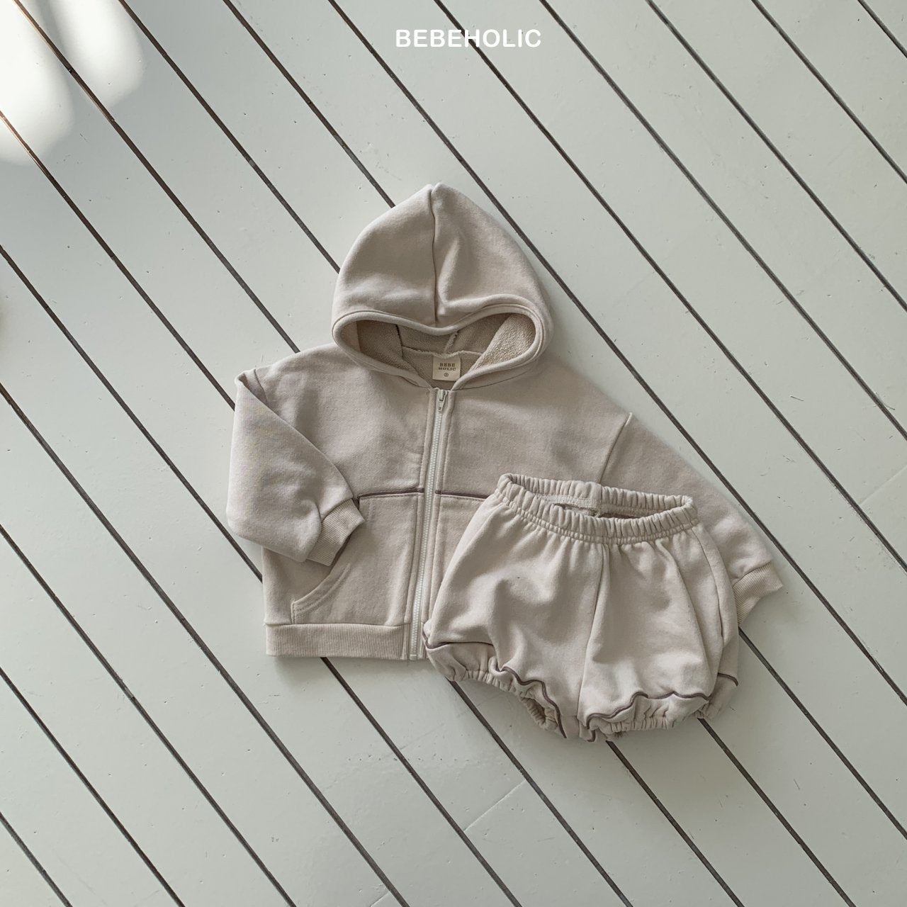 ［bebe holic］Line hoodie