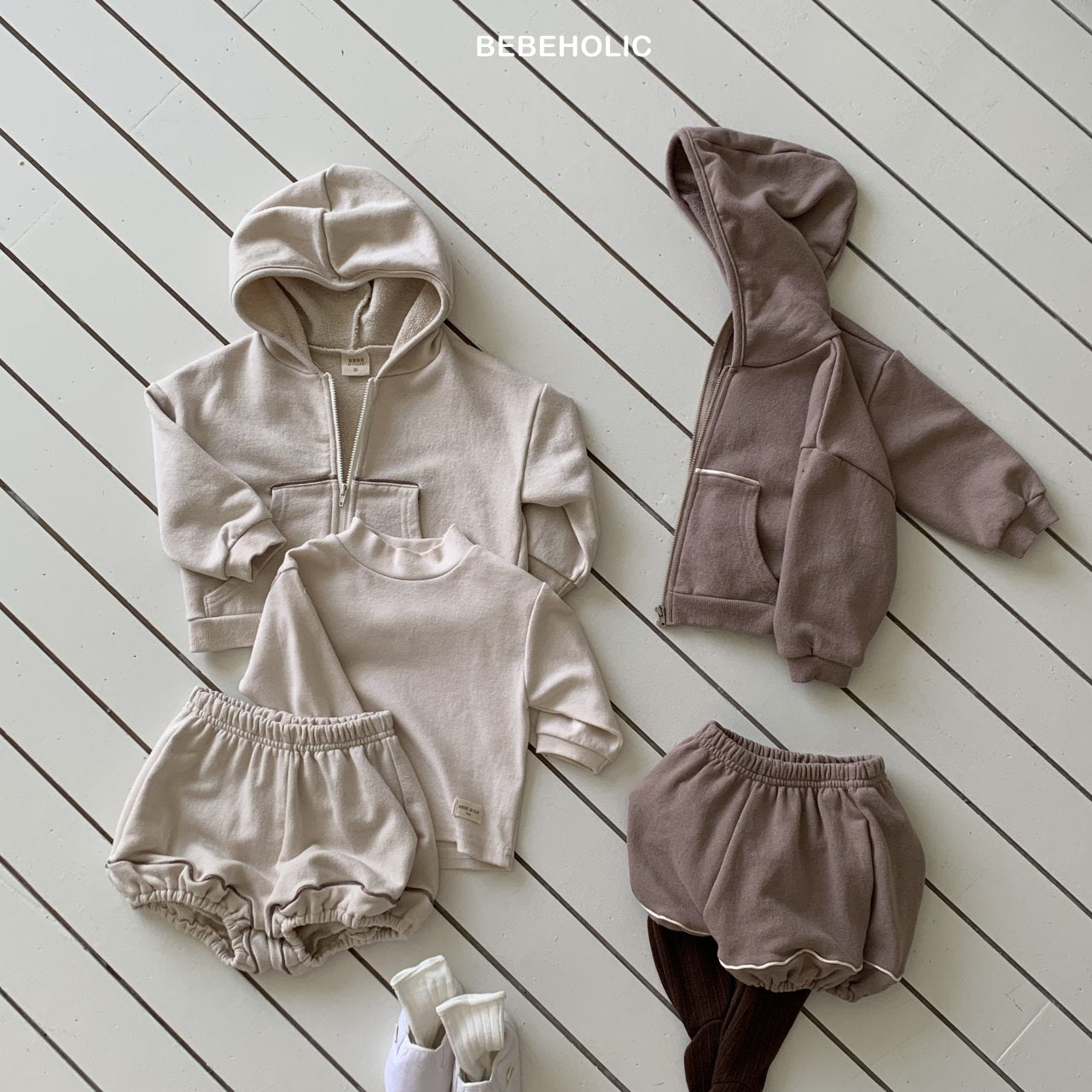 ［bebe holic］Line hoodie
