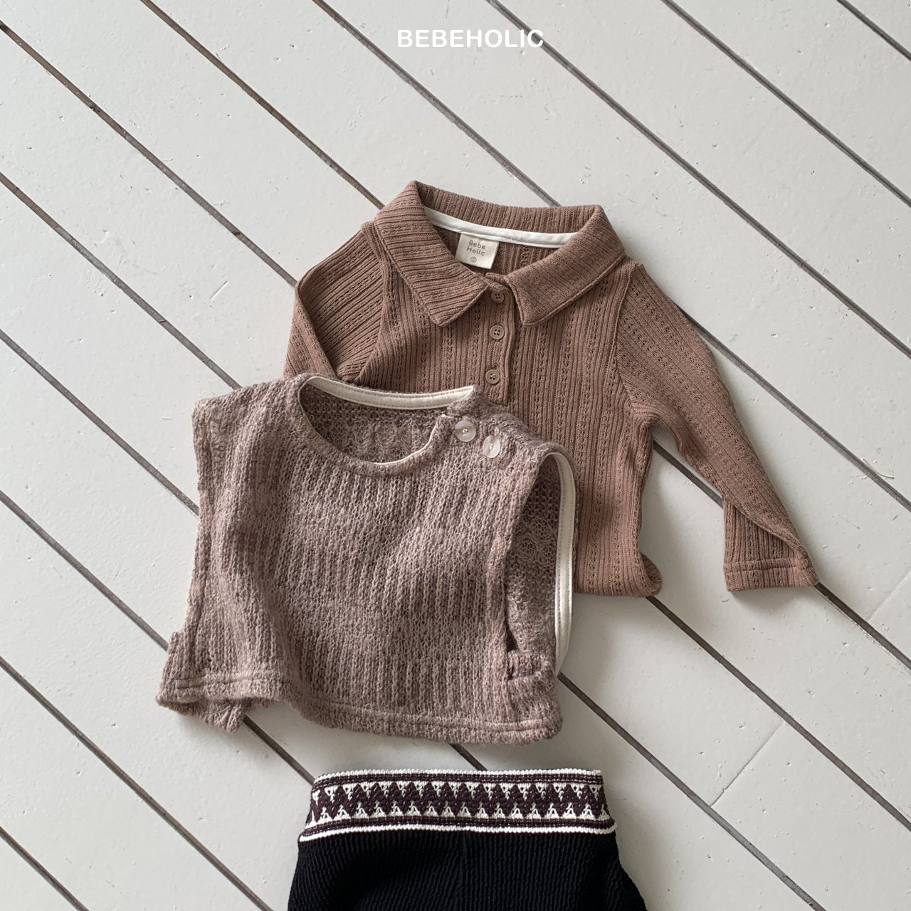 ［bebe holic］Acon collar tops