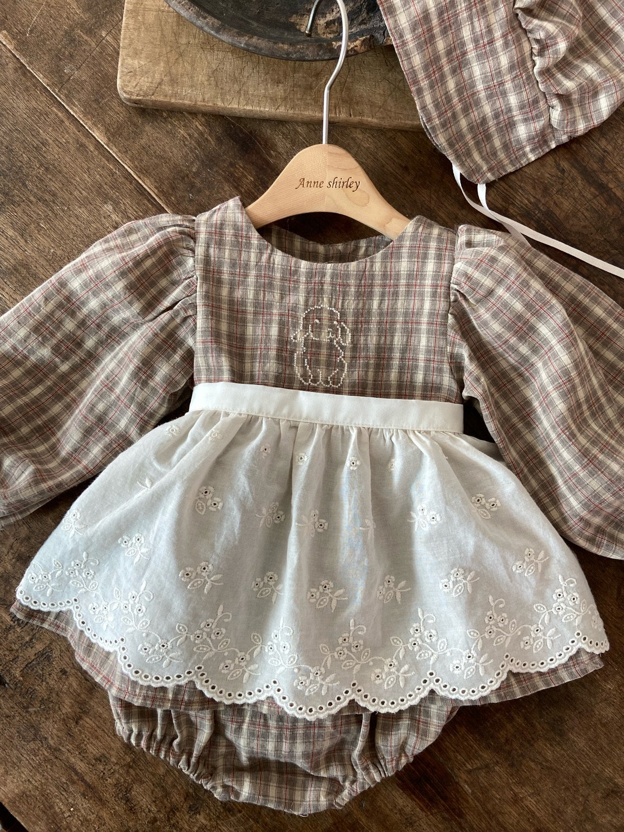［Anne shirley］Magenta rompers & bonnet set