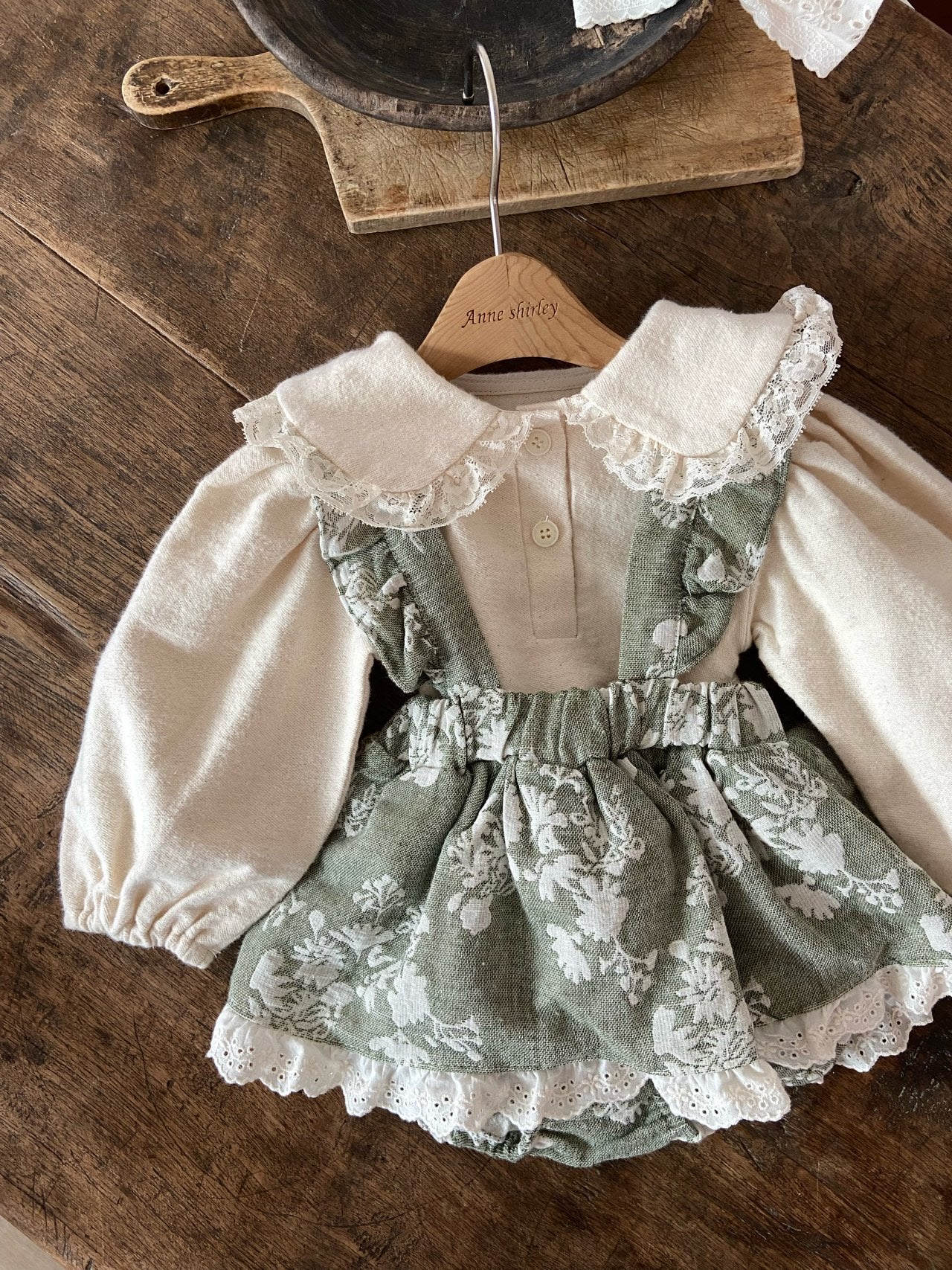 ［Anne shirley］Ollenly frill bloomer skirt