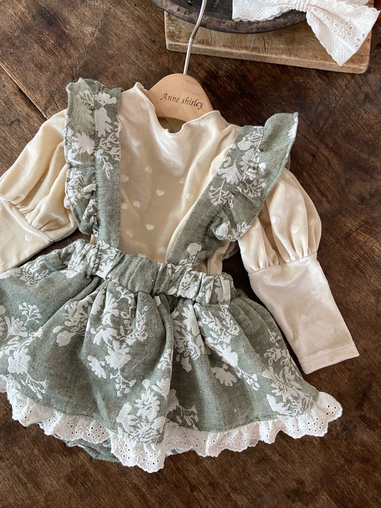 ［Anne shirley］Ollenly frill bloomer skirt