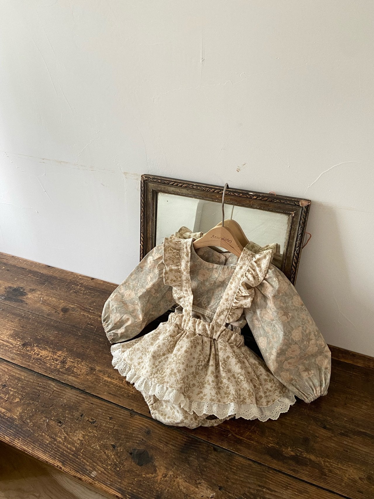 ［Anne shirley］Ollenly frill bloomer skirt
