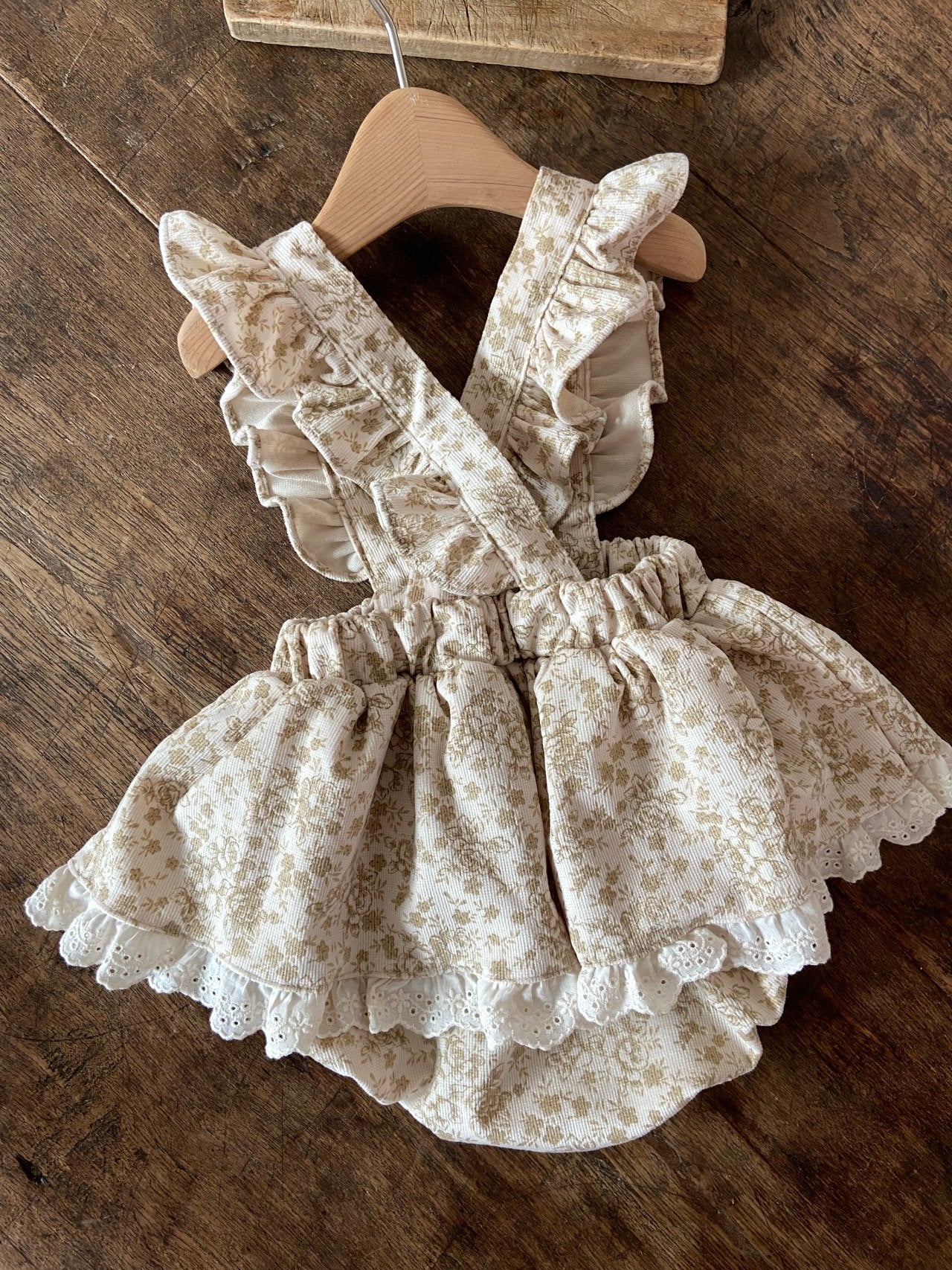 ［Anne shirley］Ollenly frill bloomer skirt