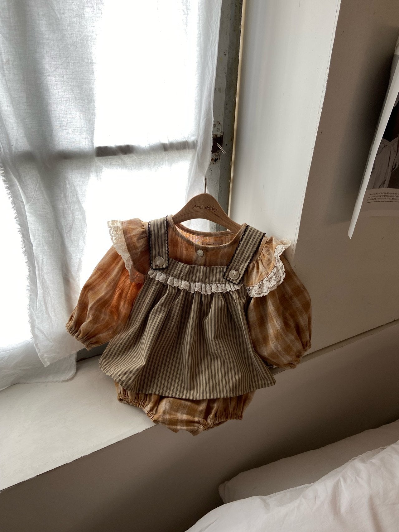 ［Anne shirley］Hiena check rompers