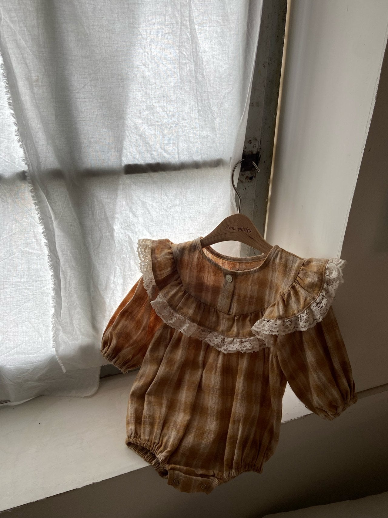 ［Anne shirley］Hiena check rompers