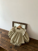 ［Anne shirley］Dot frill blouse & bloomer set