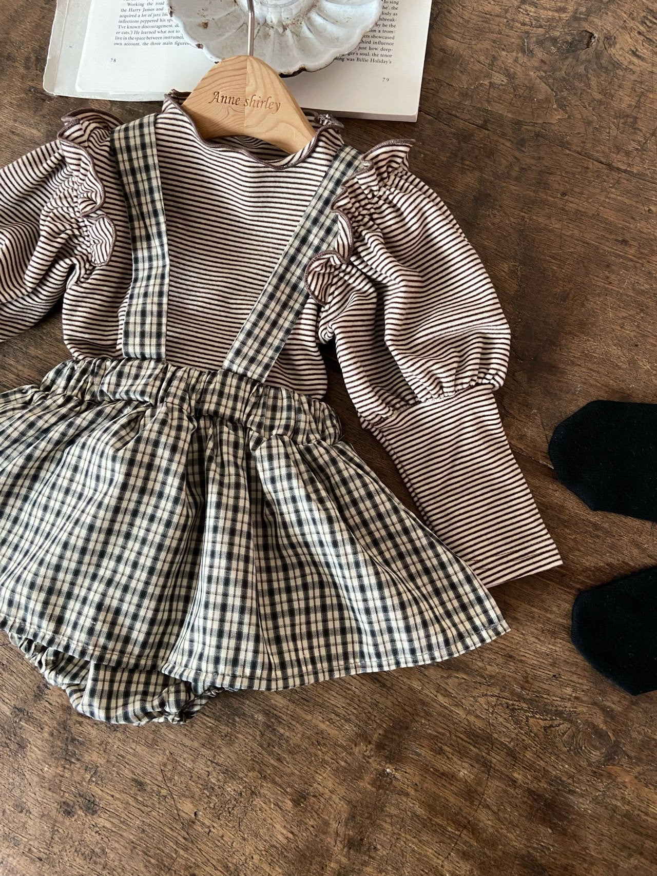［Anne shirley］Eyelet tights