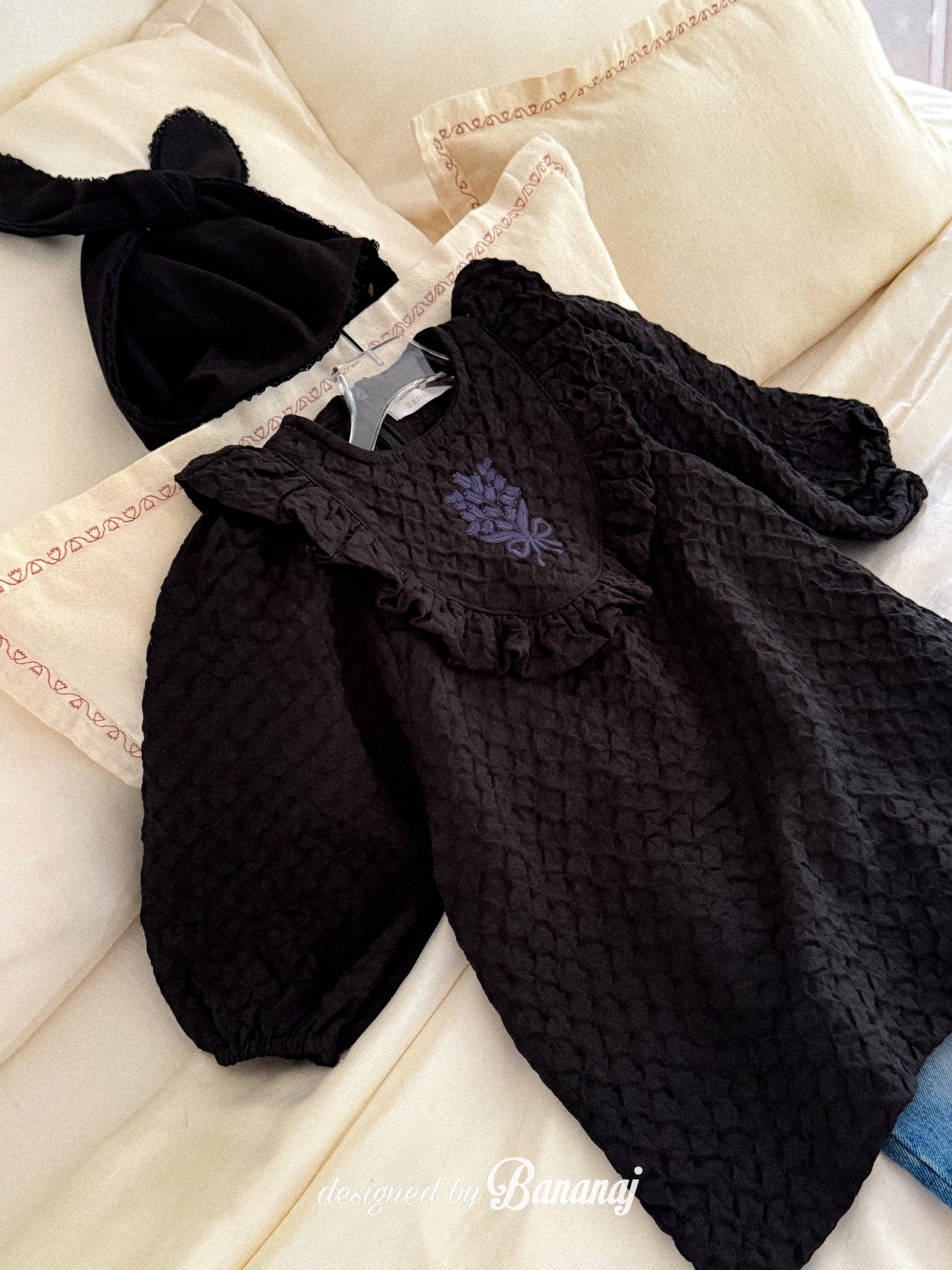 ［BANANAJ］Anju embroidery one-piece