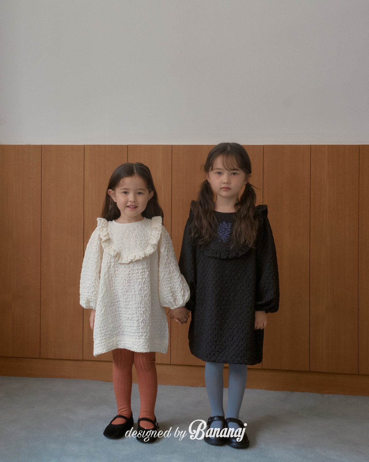 ［BANANAJ］Anju embroidery one-piece