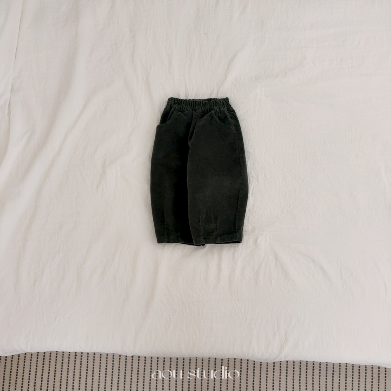 ［aou studio］Curved pants
