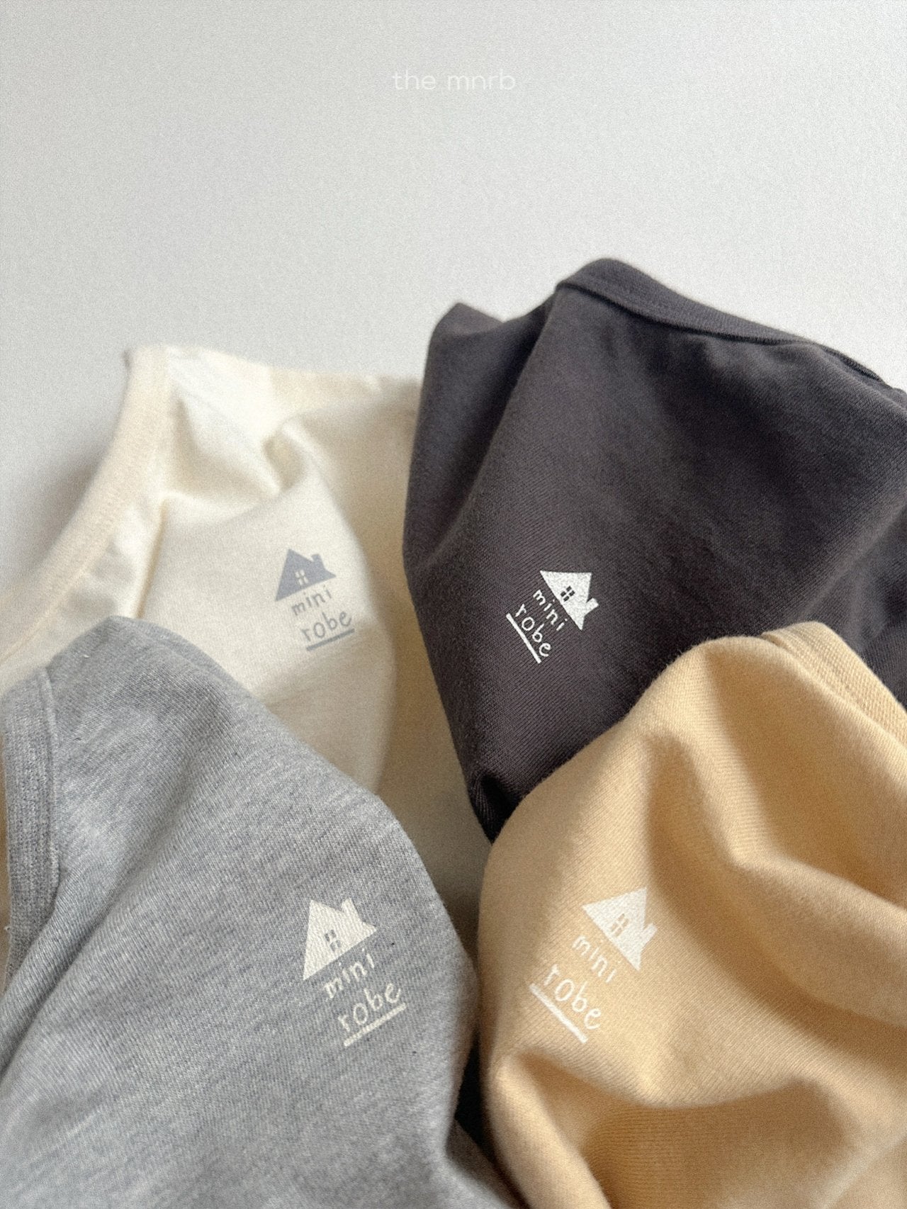 ［minirobe］Robe house t-shirt