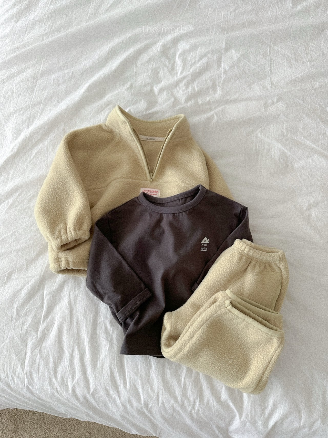 ［minirobe］King's fleece semi-jip-up