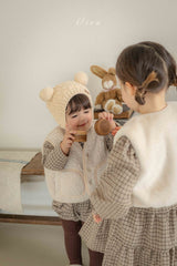 ［OREN］Bear fleece vest