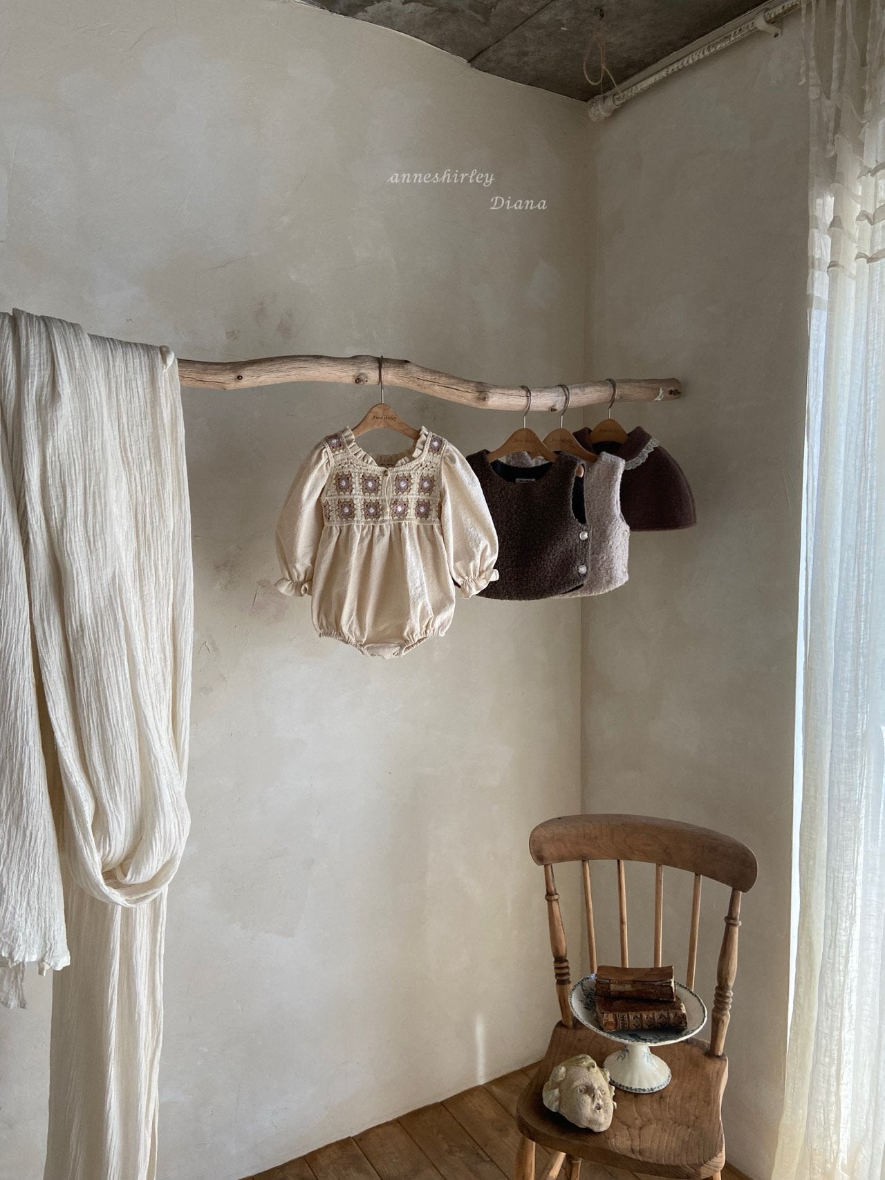 ［Anne shirley］Jasmine rompers