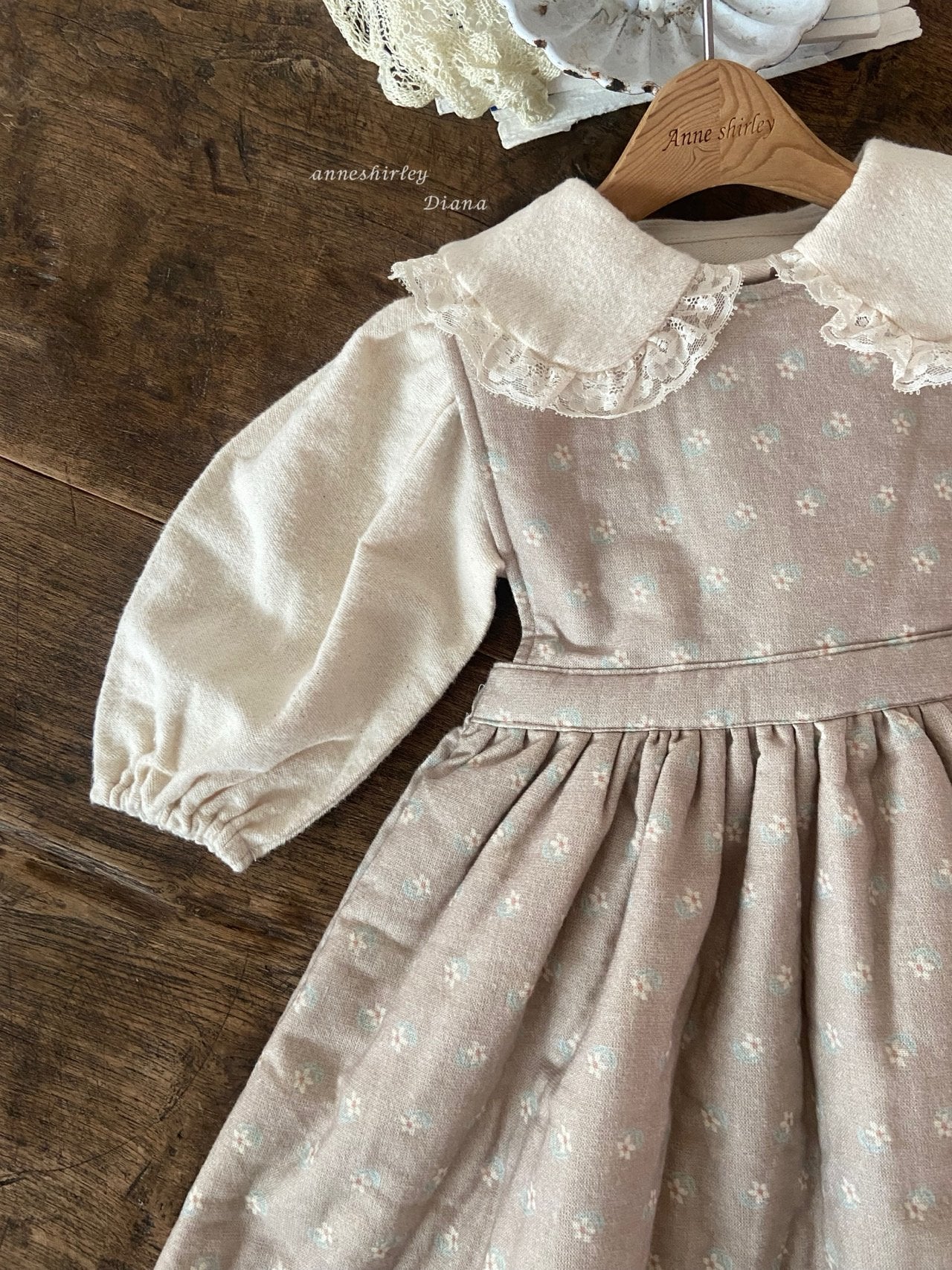 ［Anne shirley］Jaine one-piece (flower)