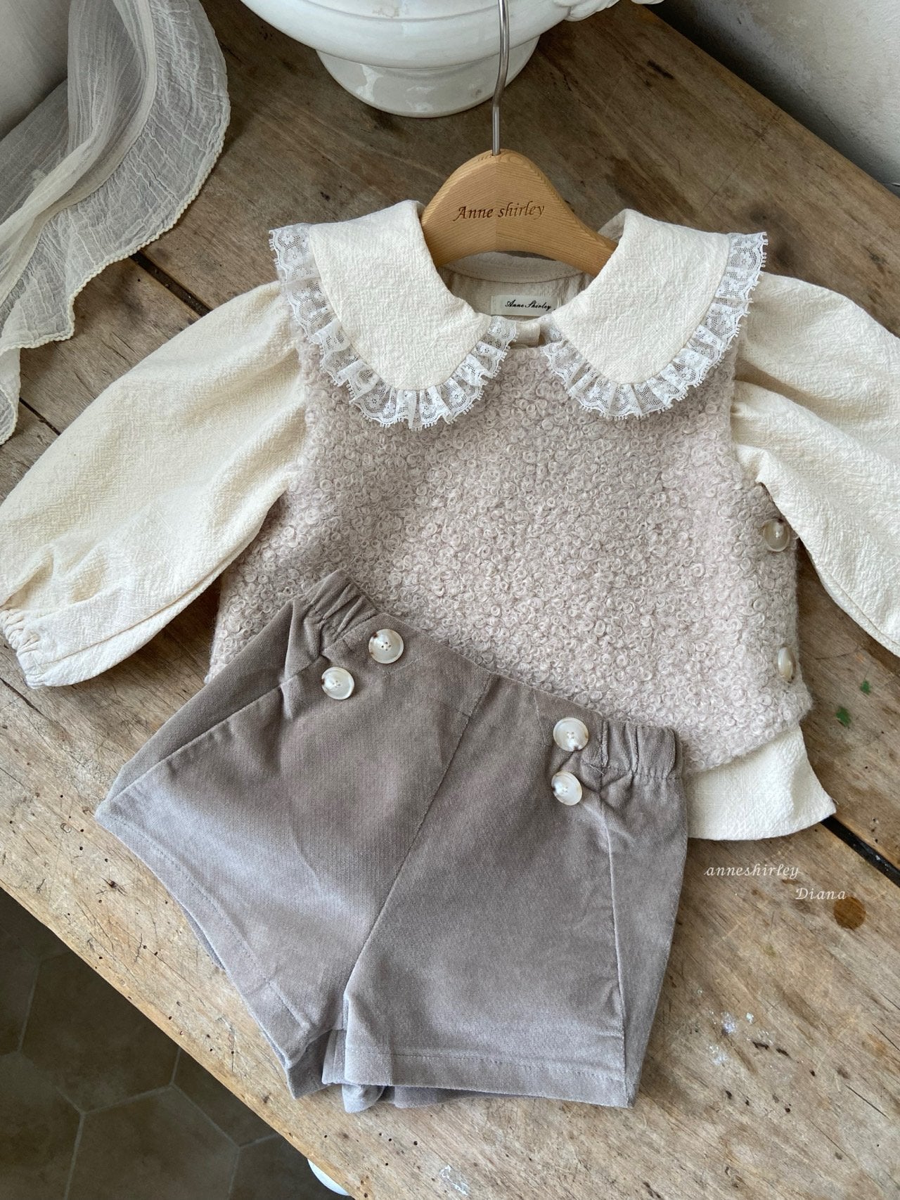 ［Anne shirley］Rose bichon vest