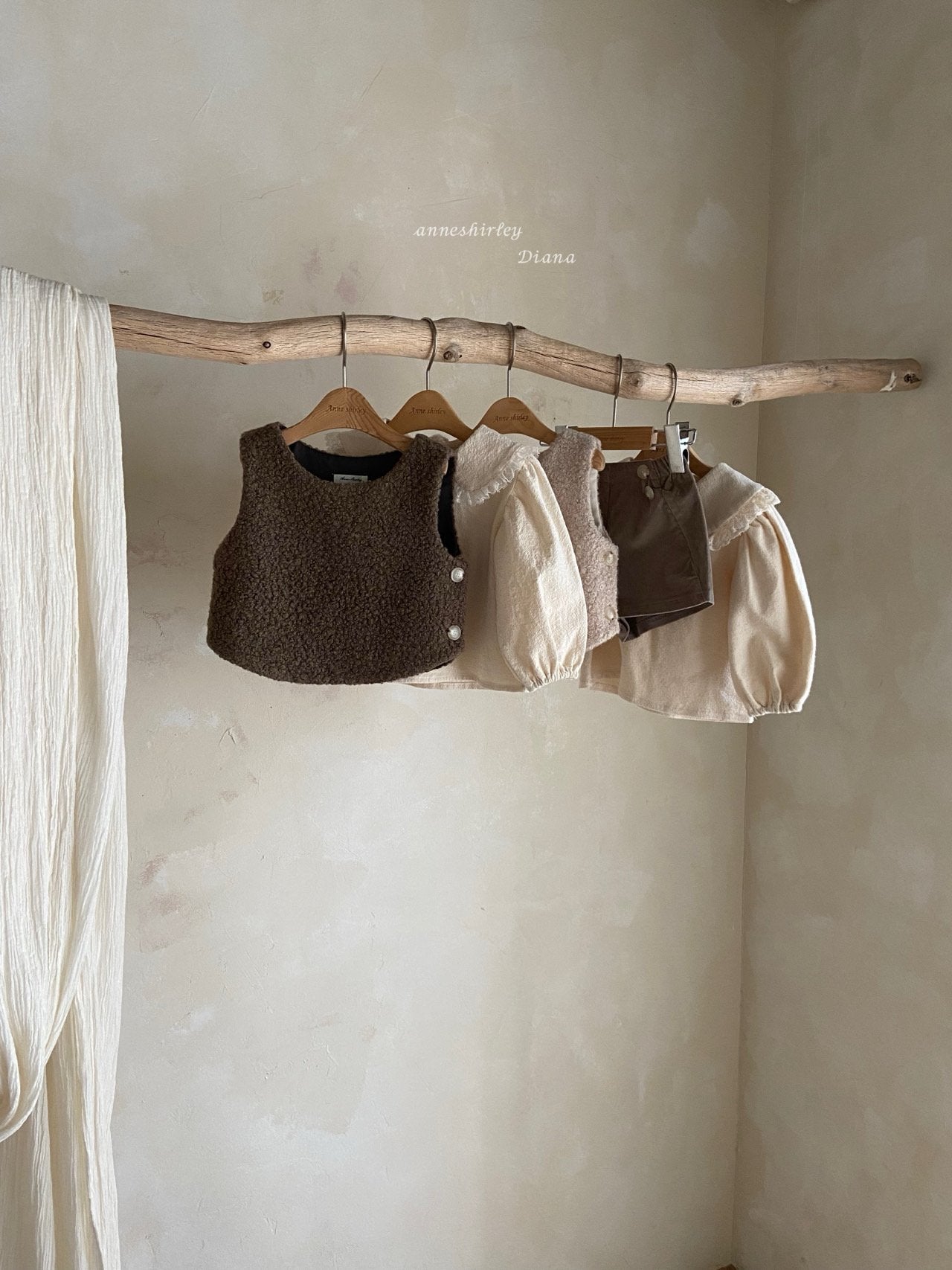 ［Anne shirley］Rose bichon vest