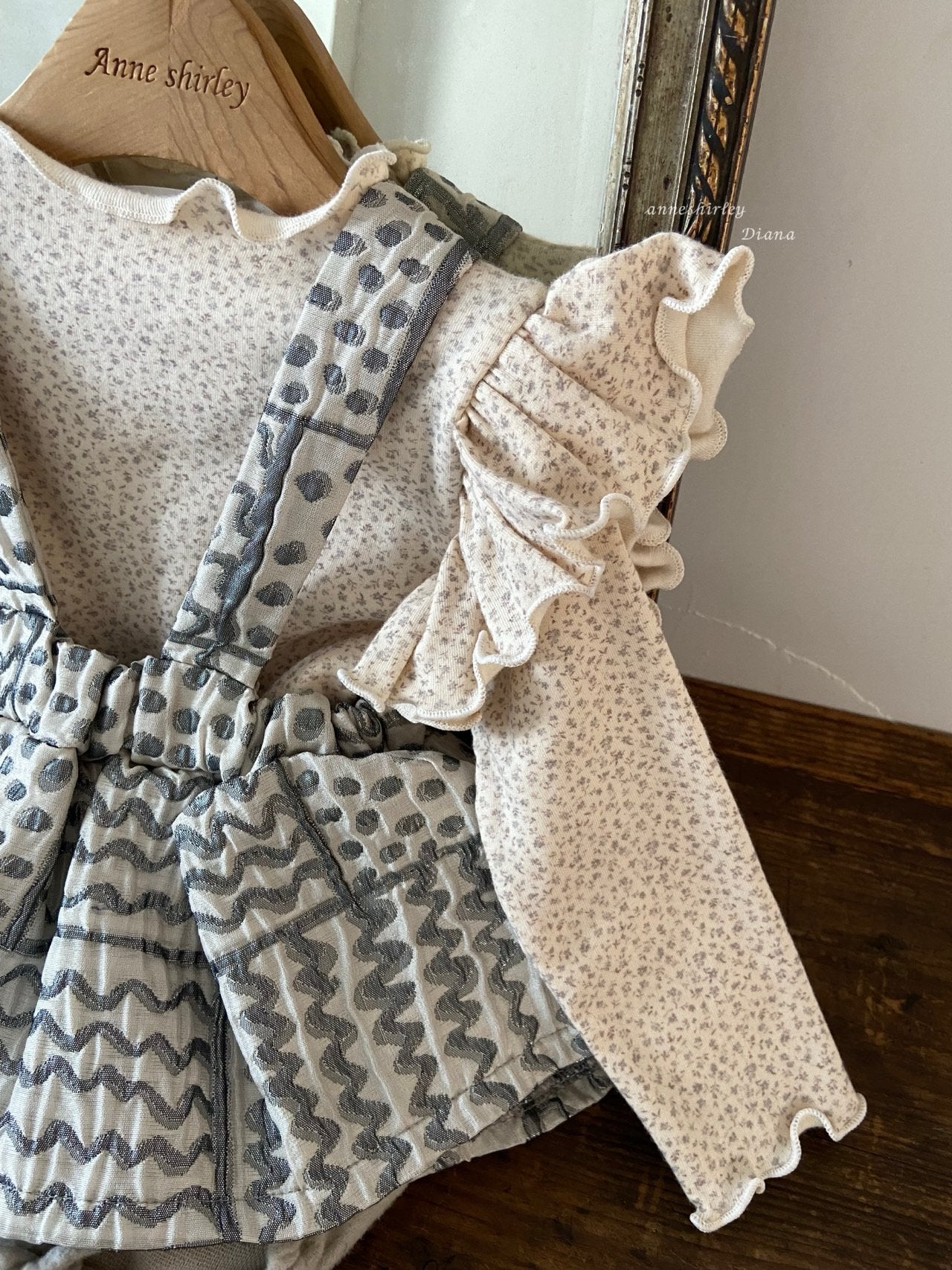 ［Anne shirley］Candy frill tops