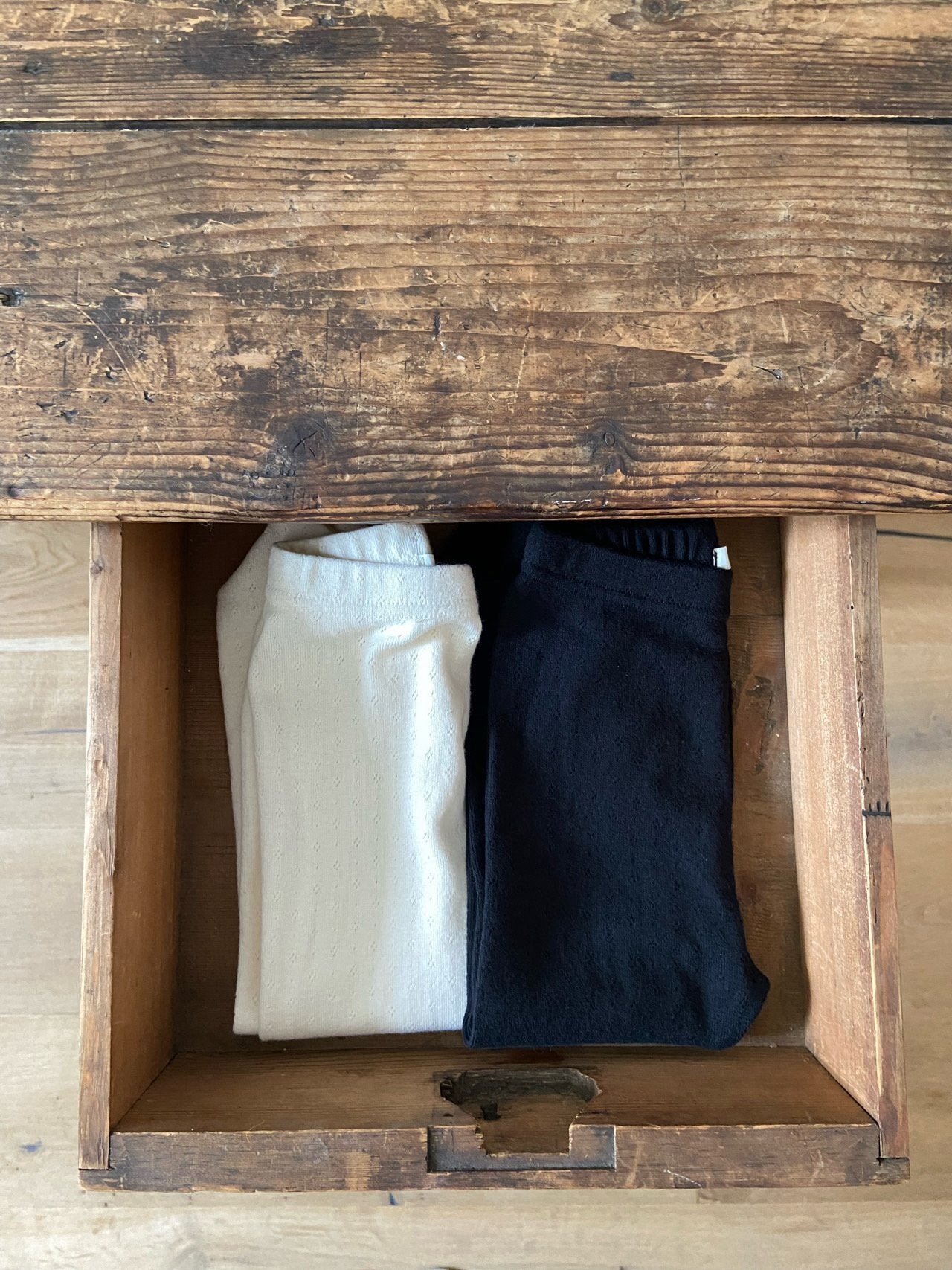 ［Anne shirley］Eyelet leggings